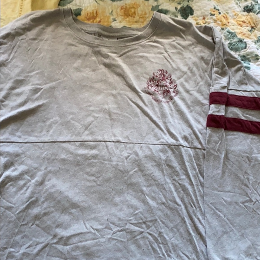 NWOT Hogwarts spirit jersey